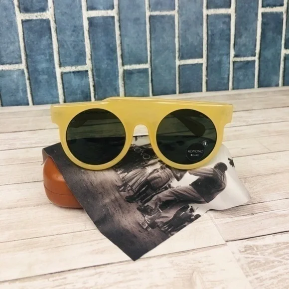 KOMONO Hippolyte Milky Bone Sunglasses 🕶 (NEW) - Picture 3 of 9